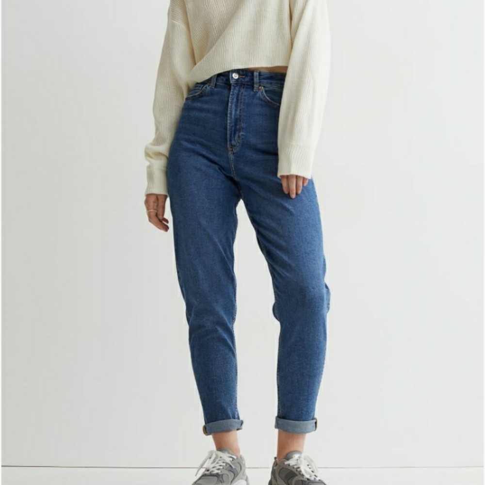H&M ultra high-waist Mom jeans!